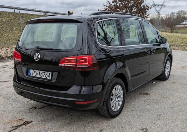 Volkswagen Sharan cena 79900 przebieg: 149000, rok produkcji 2017 z Bobolice małe 326